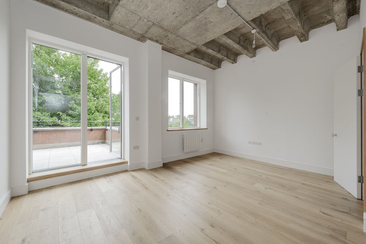 Flat 204 4020